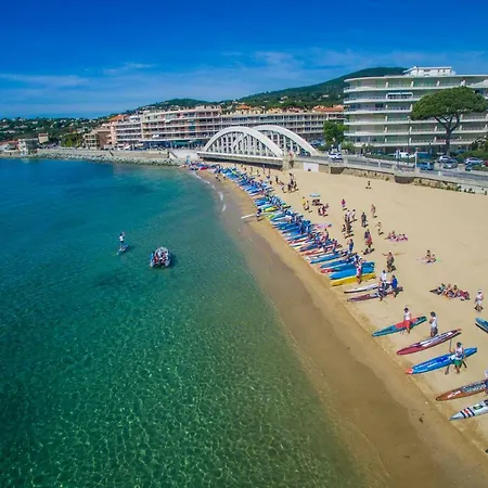 T2 Neuf Centre Ville et Plage Parking Gratuit Sainte-Maxime Extérieur photo